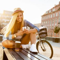 Как познакомиться с девушкой в интернете?
